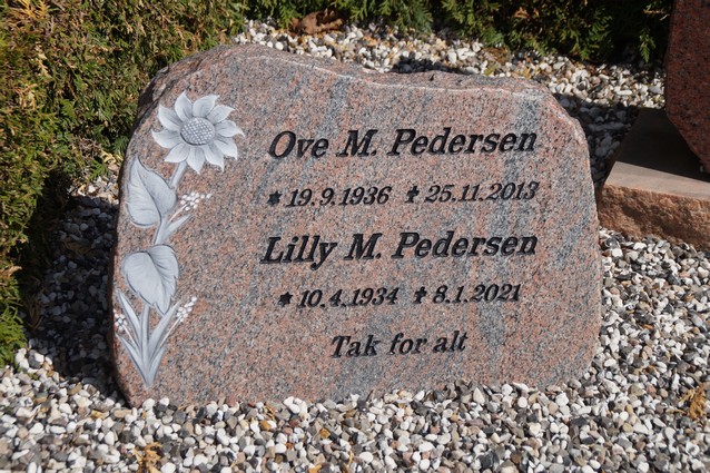 Billede af gravsten på Frederiks Kirkegård