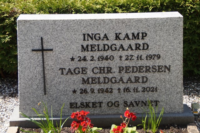 Billede af gravsten på Frederiks Kirkegård