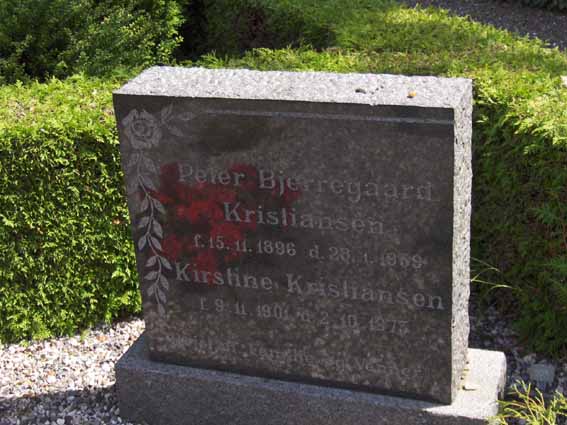 Billede af gravsten på Frederiks Kirkegård