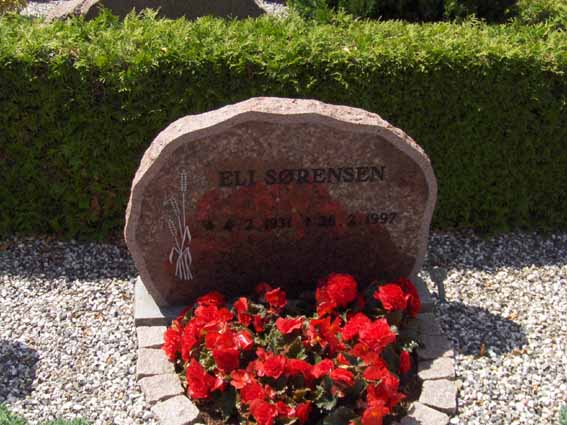 Billede af gravsten på Frederiks Kirkegård