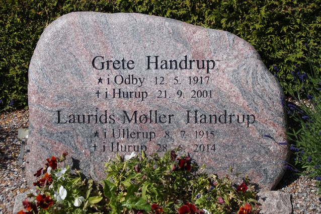 Billede af gravsten på Hurup Kirkegård