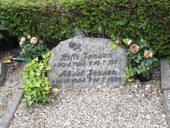 Billede af gravsten på Korsør Kirkegård