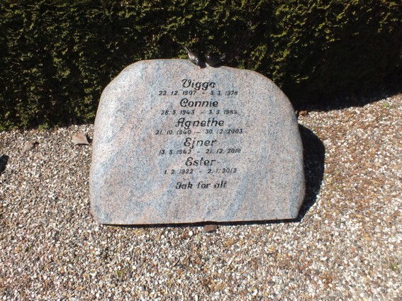 Billede af gravsten på Korsør Kirkegård