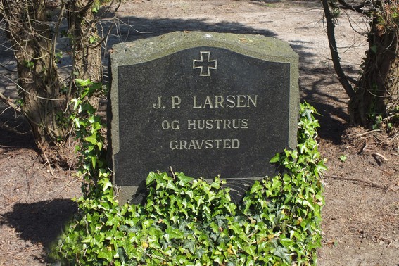 Billede af gravsten på Korsør Kirkegård