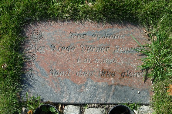 Billede af gravsten på Korsør Kirkegård