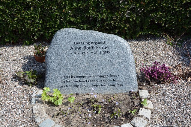 Billede af gravsten på Korsør Kirkegård