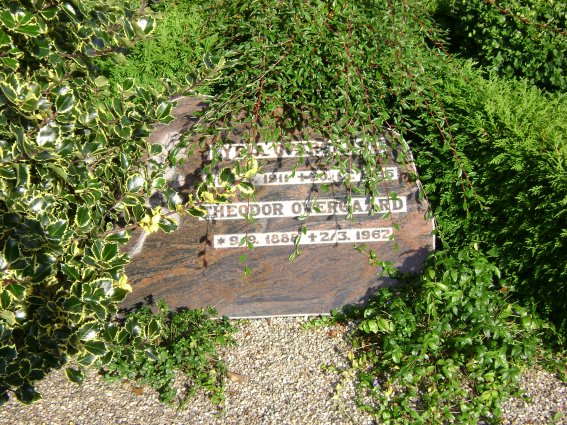 Billede af gravsten på Stagstrup Kirkegård