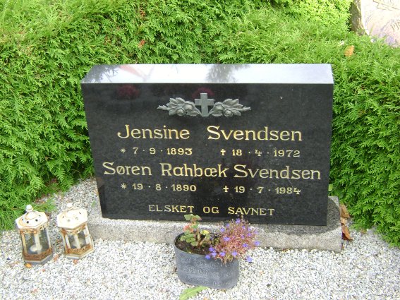 Billede af gravsten på Stagstrup Kirkegård