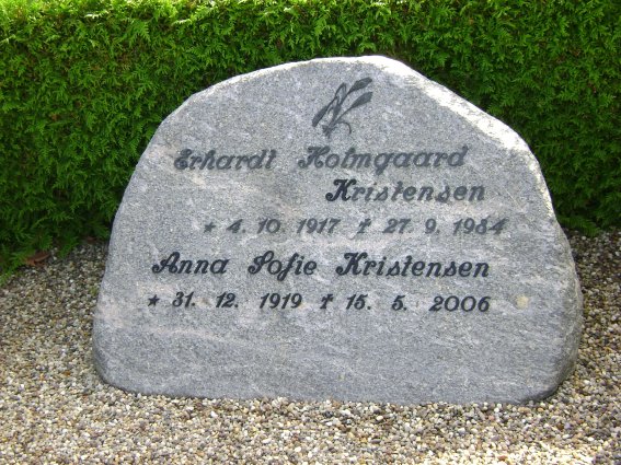 Billede af gravsten på Stagstrup Kirkegård