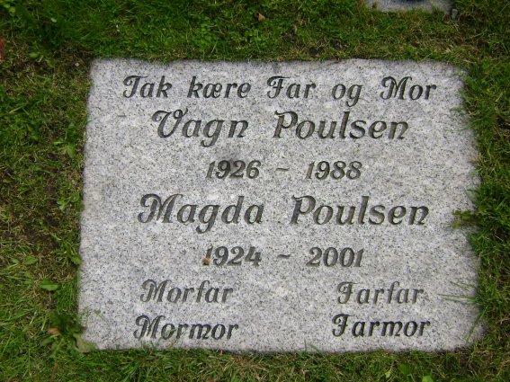 Billede af gravsten på Stagstrup Kirkegård