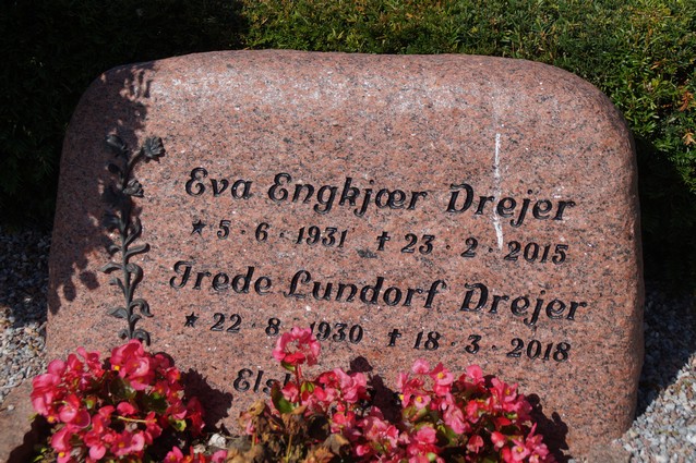 Billede af gravsten på Stagstrup Kirkegård
